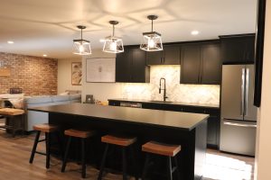 image black granite bar